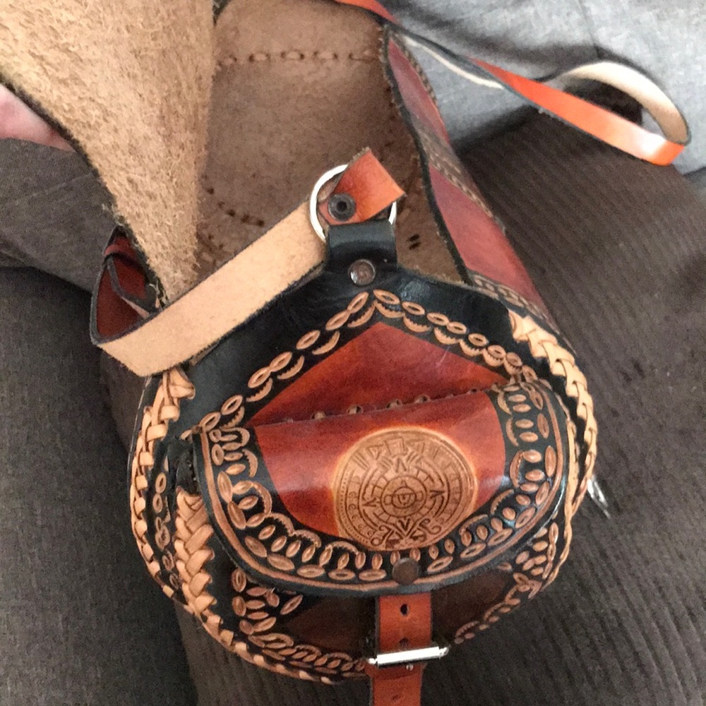 Tooled Cowhide Leather Crossbody/Side Saddle Bag Custom Made - Picture 12 of 15